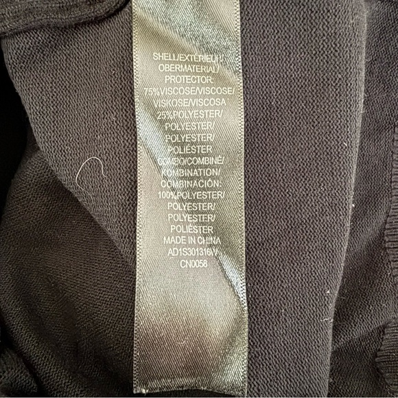 Adrianna Papell Women’s V-neck Pullover Black Textured Sleeves Sweater 2X - Picture 8 of 10